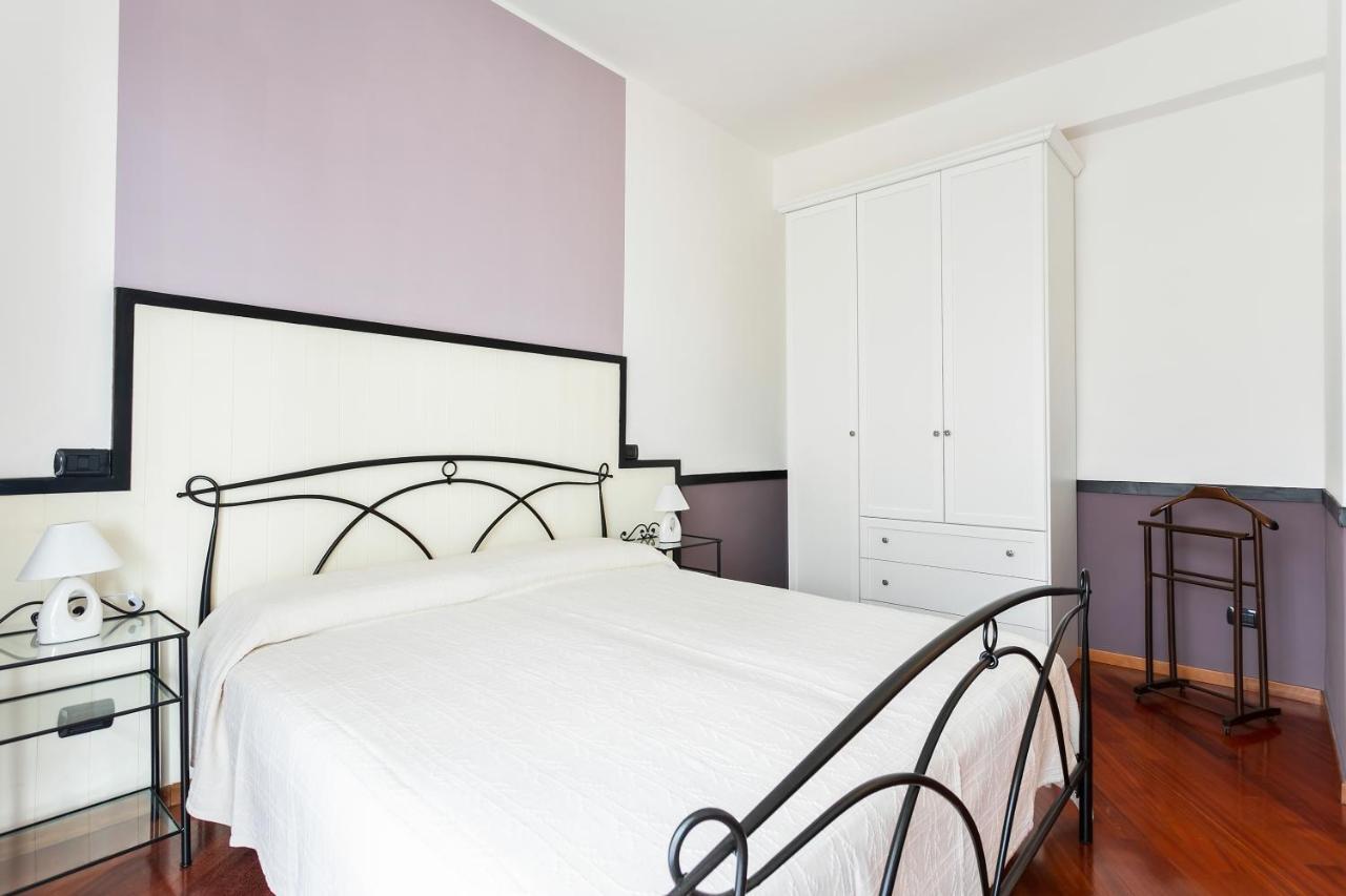 Santa Chiara Apartment By MyhomeinКомо Екстериор снимка