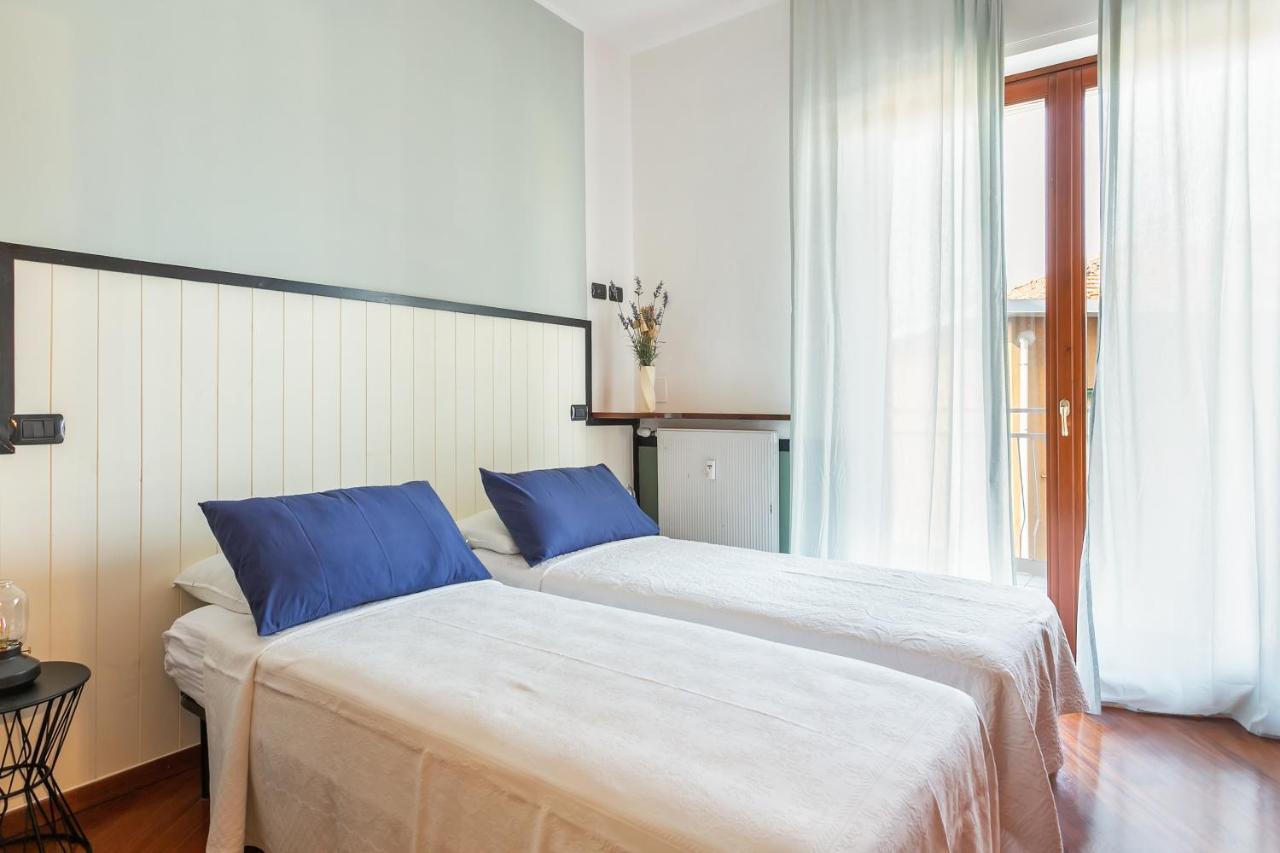 Santa Chiara Apartment By MyhomeinКомо Екстериор снимка