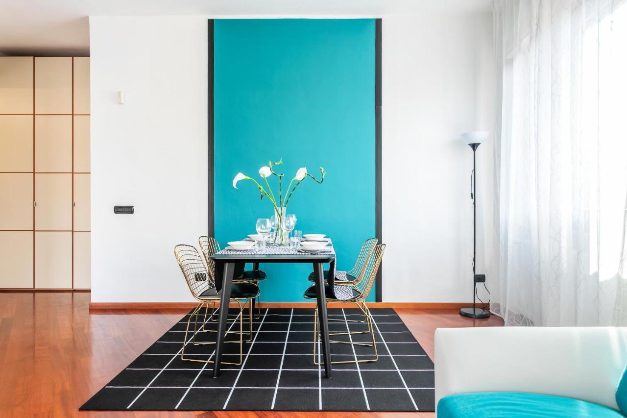 Santa Chiara Apartment By MyhomeinКомо Екстериор снимка